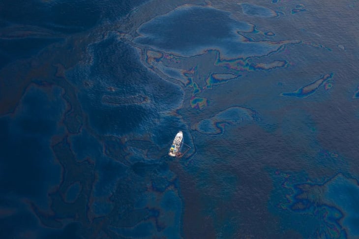 How Magnets Could Be The Future Of Oil Spill Remediation