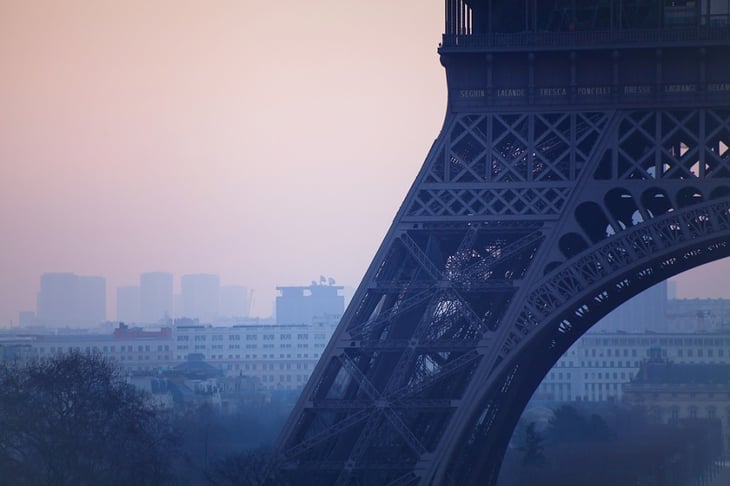 Paris Takes Action Against Worst Air Pollution In A Decade